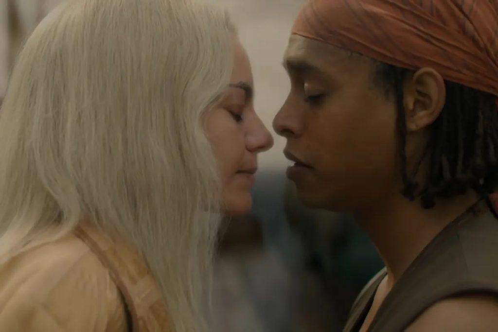 Netflix's One Piece screenshot depicting Kaya and Usopp about to kiss.