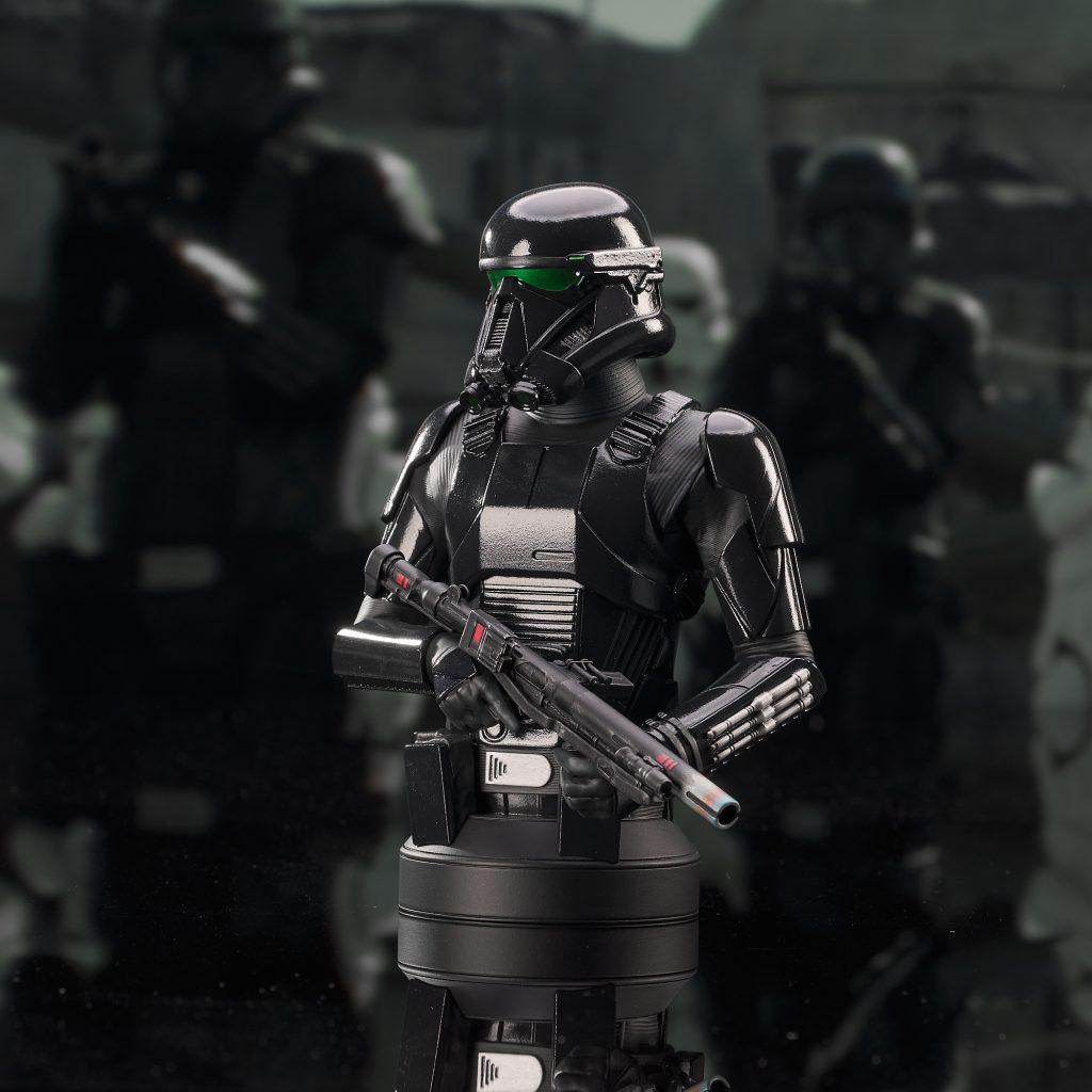 Diamond Select Toys