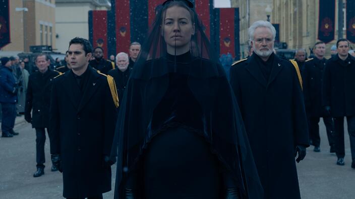 Season 5 The Handmaid's Tale Season 5 of The Handmaid’s Tale (Max Minghella), Serena (Yvonne Strahovski) and Commander Lawrence (Bradley Whitford), shown. (Photo by: Sophie Giraud/Hulu)