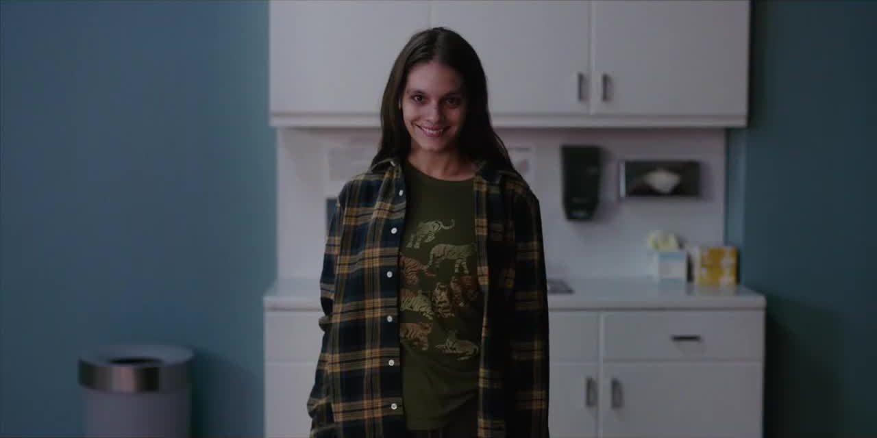 A Horror Flick To Make You ‘Smile’ [Final Trailer]