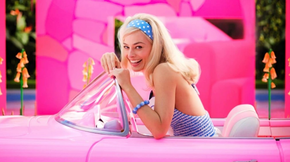 Margot Robbie Makes Her ‘Barbie’ Debut [Teaser Trailer]