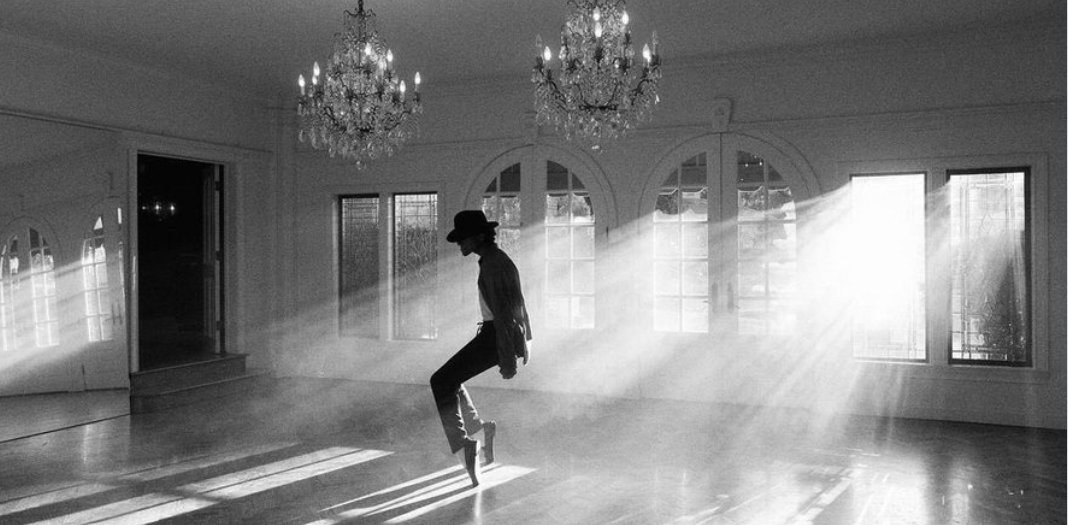 Michael Jackson Biopic Is Heading For Reshoots And Being Split Into Two Movies